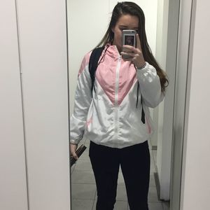 Meet your Posher, Micayla